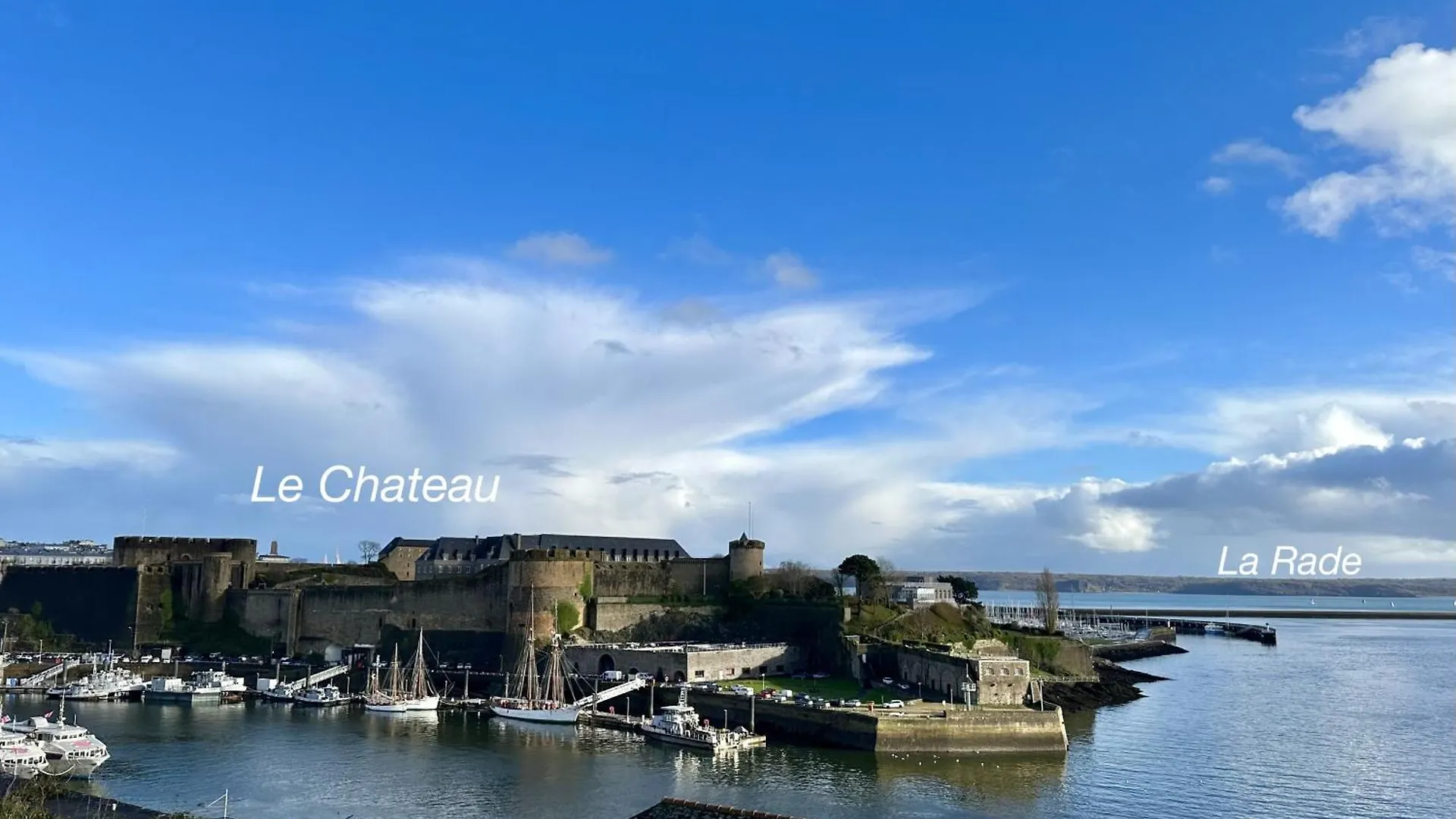 Appartement Cosy & Moderne T2 Avec Jardin Parking Brest 0*,