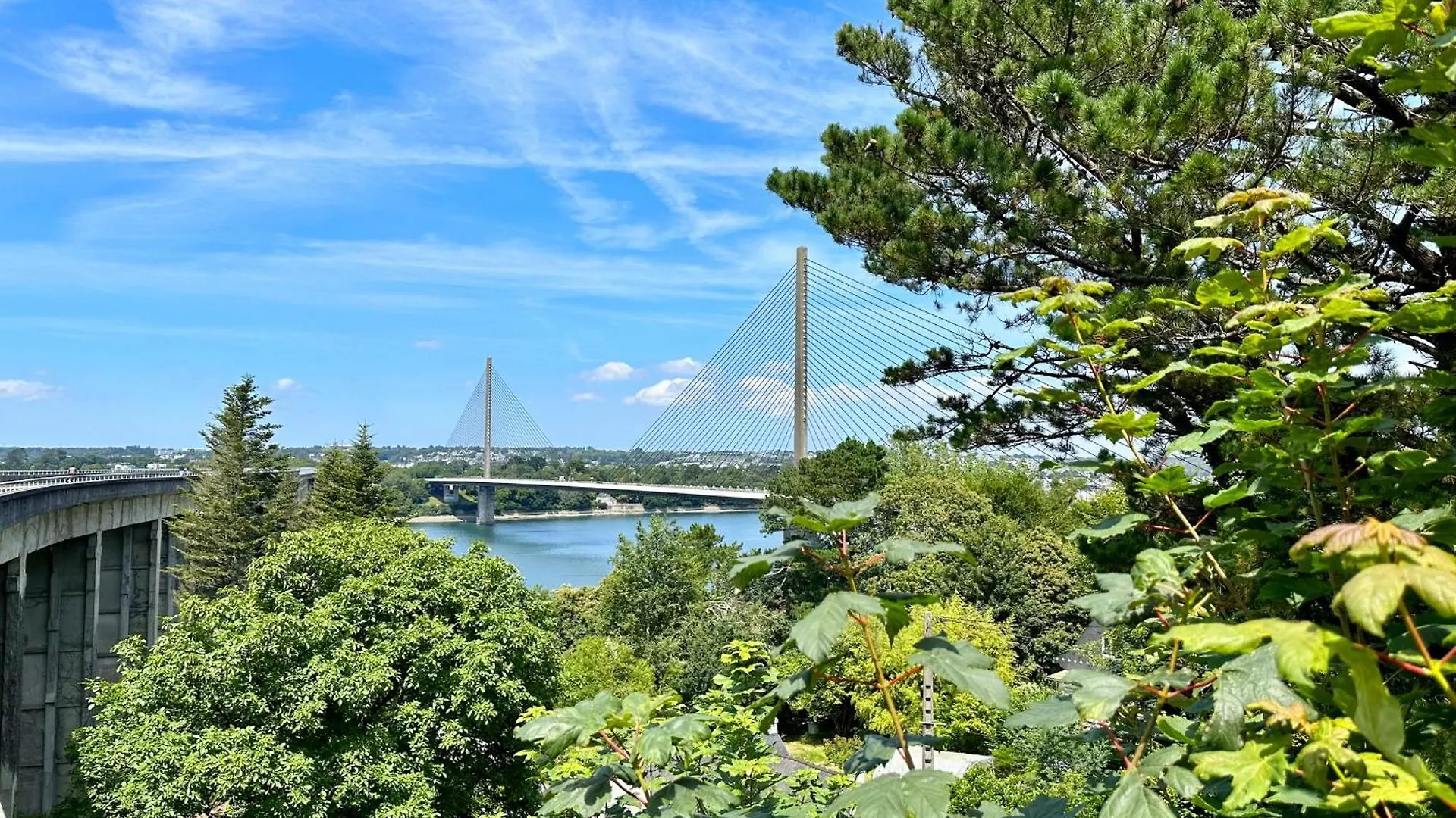 Appartement Cosy & Moderne T2 Avec Jardin Parking Brest